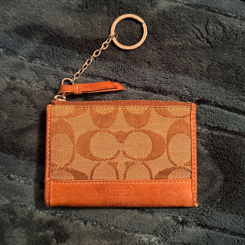 Coach Vintage Signature Brown and Tan Zipper Keychain wallet Vachetta leather - Picture 2 of 7